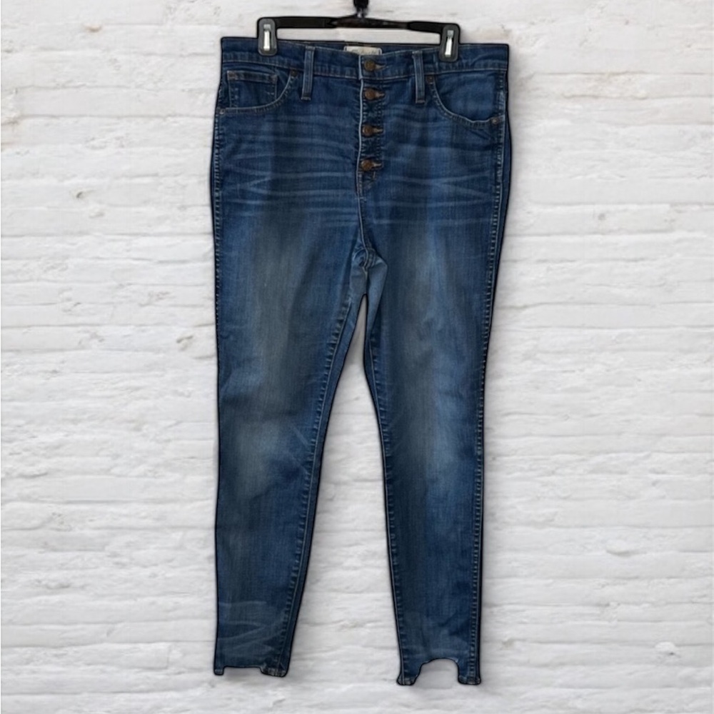 ⭐️ Madewell 10” High Rise Skinny Jeans Distressed Ankles Size 31